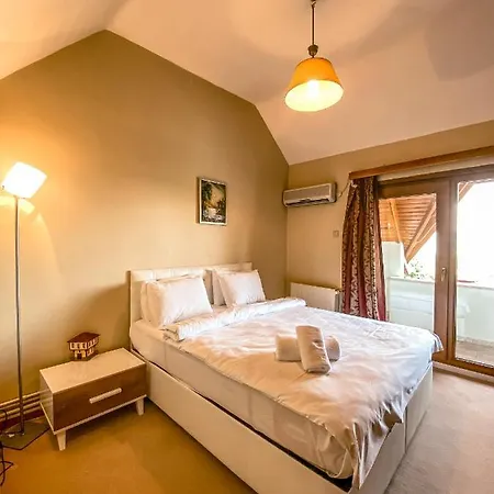 Villa Havuzlu Mustakil Luex Doga 150 Mt2 Sapanca