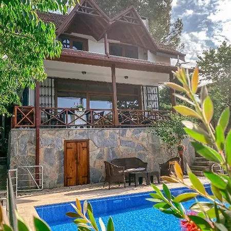 Villa Havuzlu Mustakil Luex Doga 150 Mt2 *