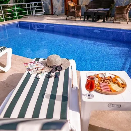 Havuzlu Mustakil Luex Doga 150 Mt2 Villa Sapanca