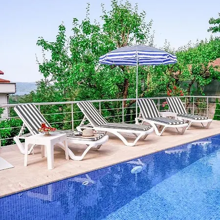Havuzlu Mustakil Luex Doga 150 Mt2 Villa *